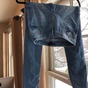 Jeans - Light Wash Skinny Jeans Jeans - Light Wash Skinny Jeans